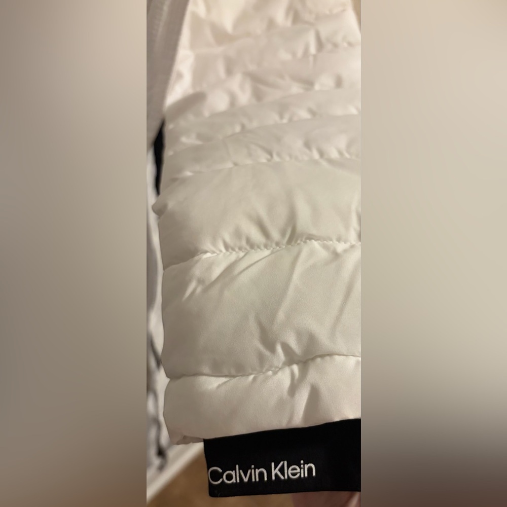 Calvin Klein White with Black Accent Quilted Jacket Midi - Picture 7 of 9